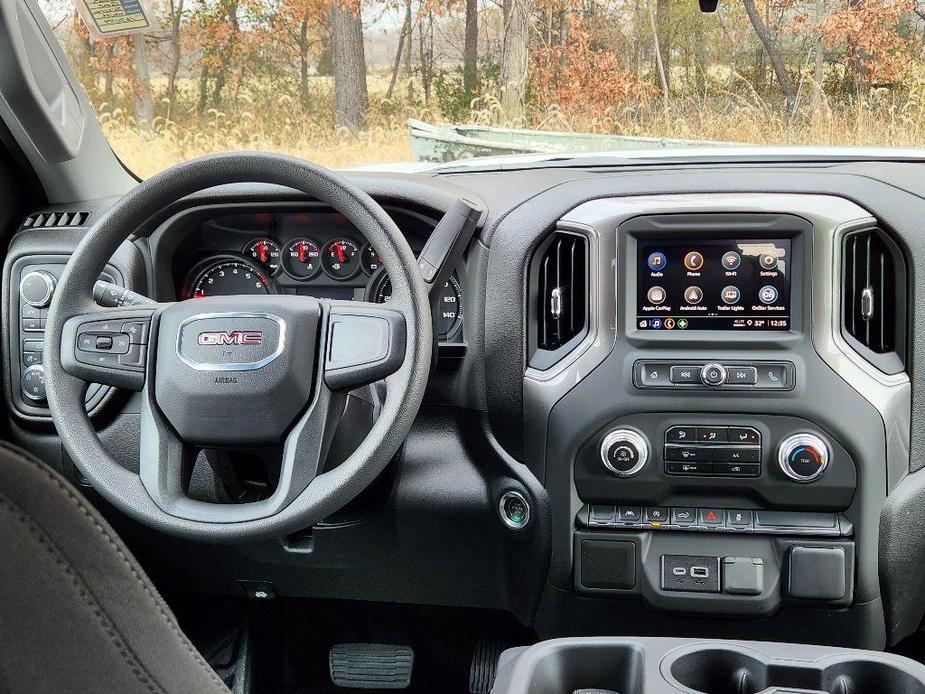 new 2025 GMC Sierra 1500 car, priced at $44,886