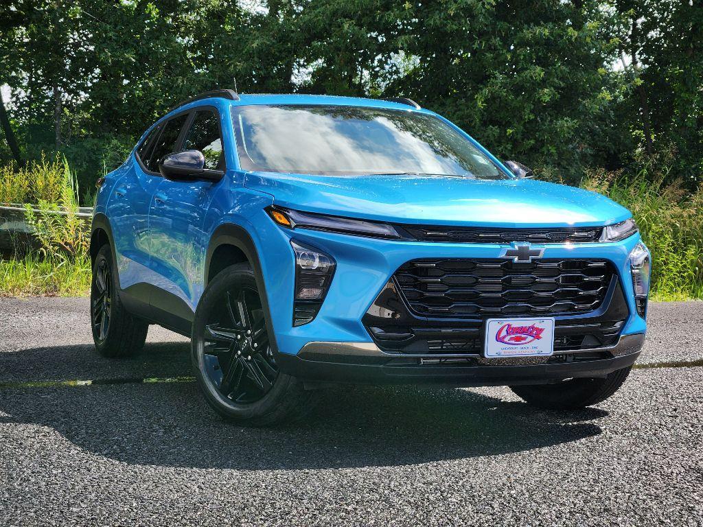 new 2025 Chevrolet Trax car, priced at $28,020