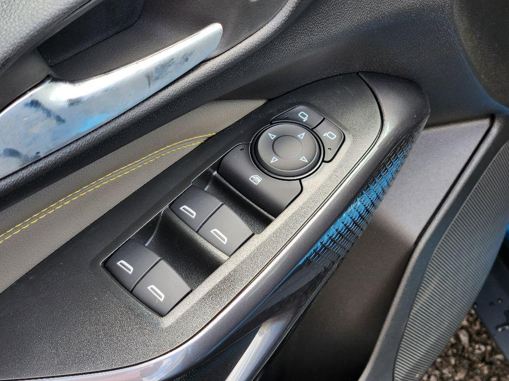 new 2025 Chevrolet Trax car, priced at $28,020