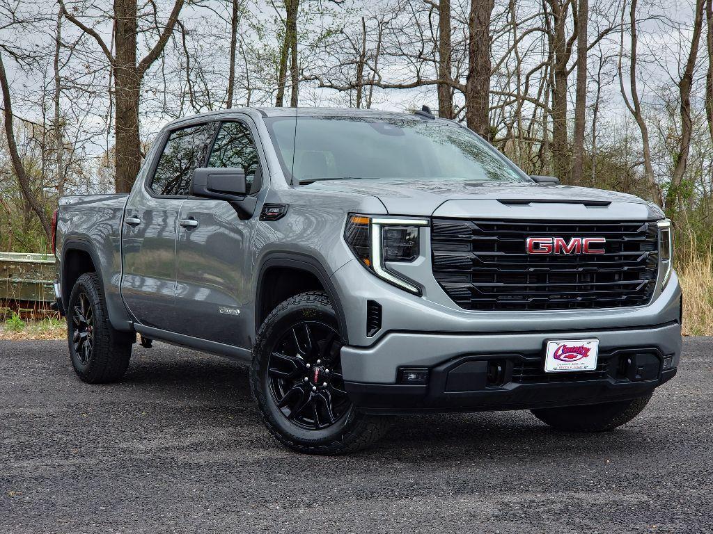 new 2025 GMC Sierra 1500 car, priced at $55,152