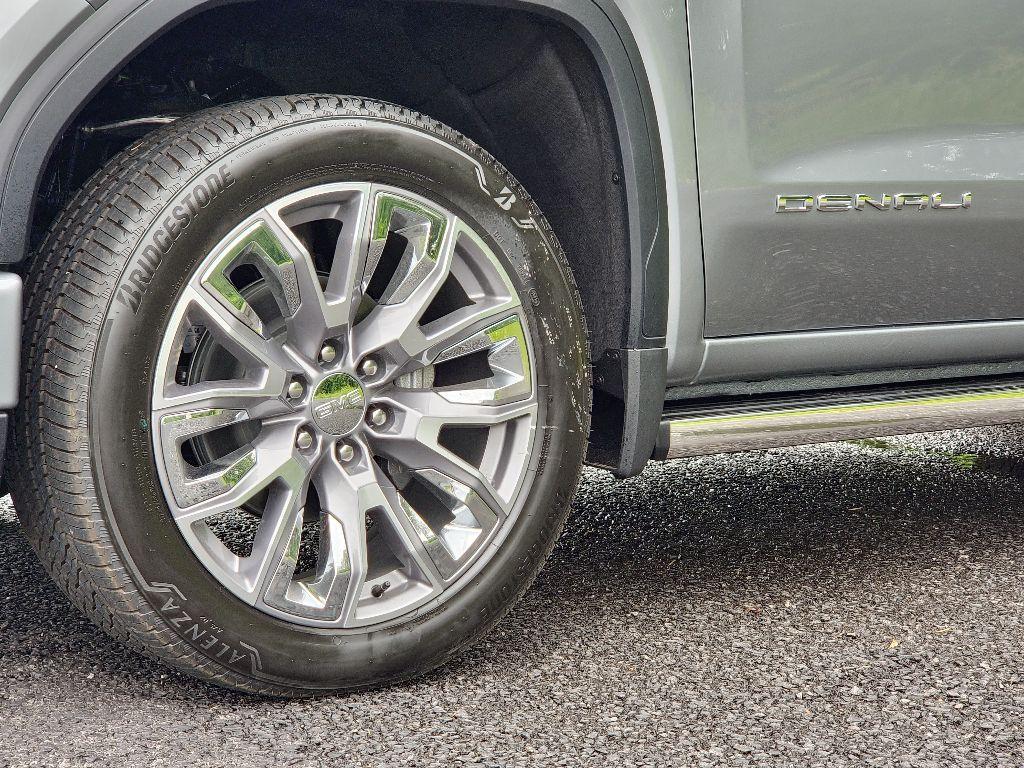 new 2025 GMC Sierra 1500 car, priced at $64,116