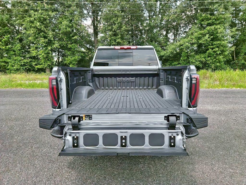 new 2025 GMC Sierra 2500 car, priced at $80,255