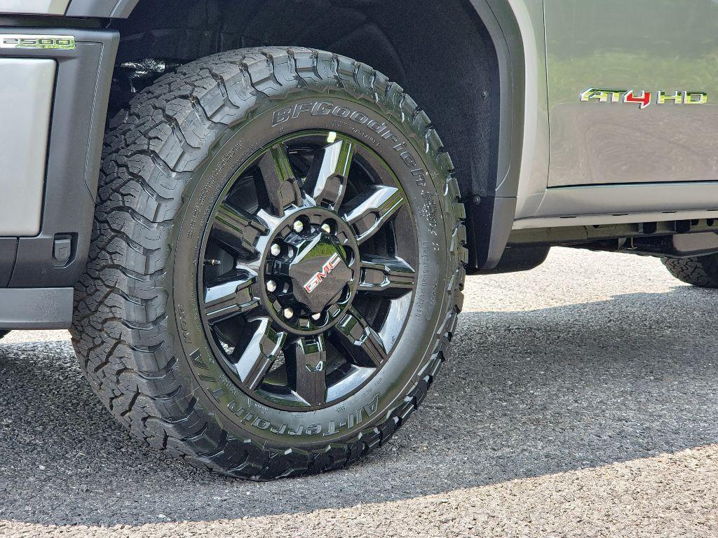 new 2025 GMC Sierra 2500 car, priced at $80,255