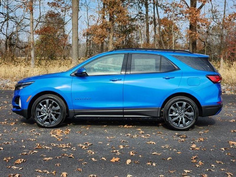 new 2024 Chevrolet Equinox car, priced at $33,877