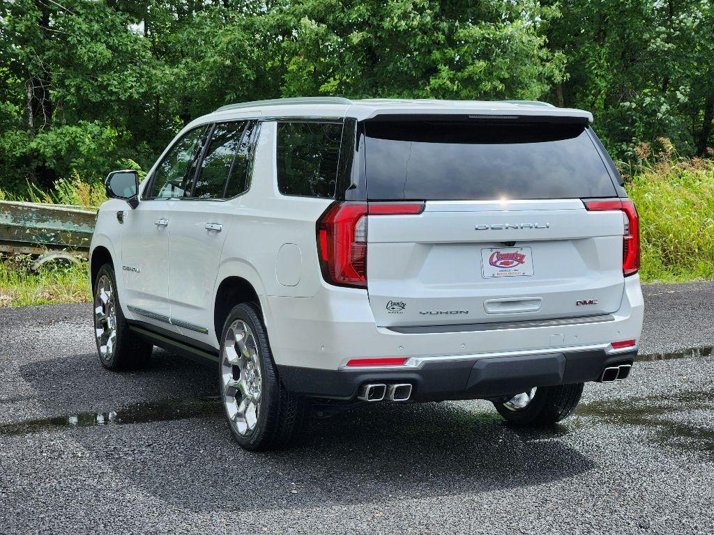 new 2025 GMC Yukon car, priced at $90,628