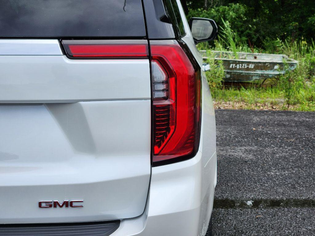 new 2025 GMC Yukon car, priced at $90,628