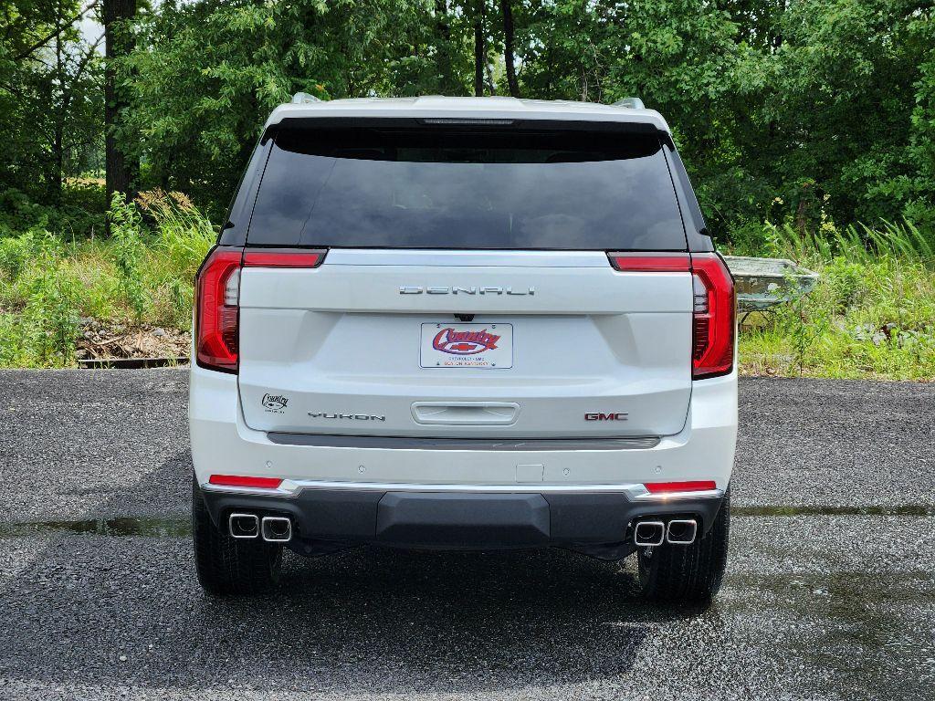 new 2025 GMC Yukon car, priced at $90,628