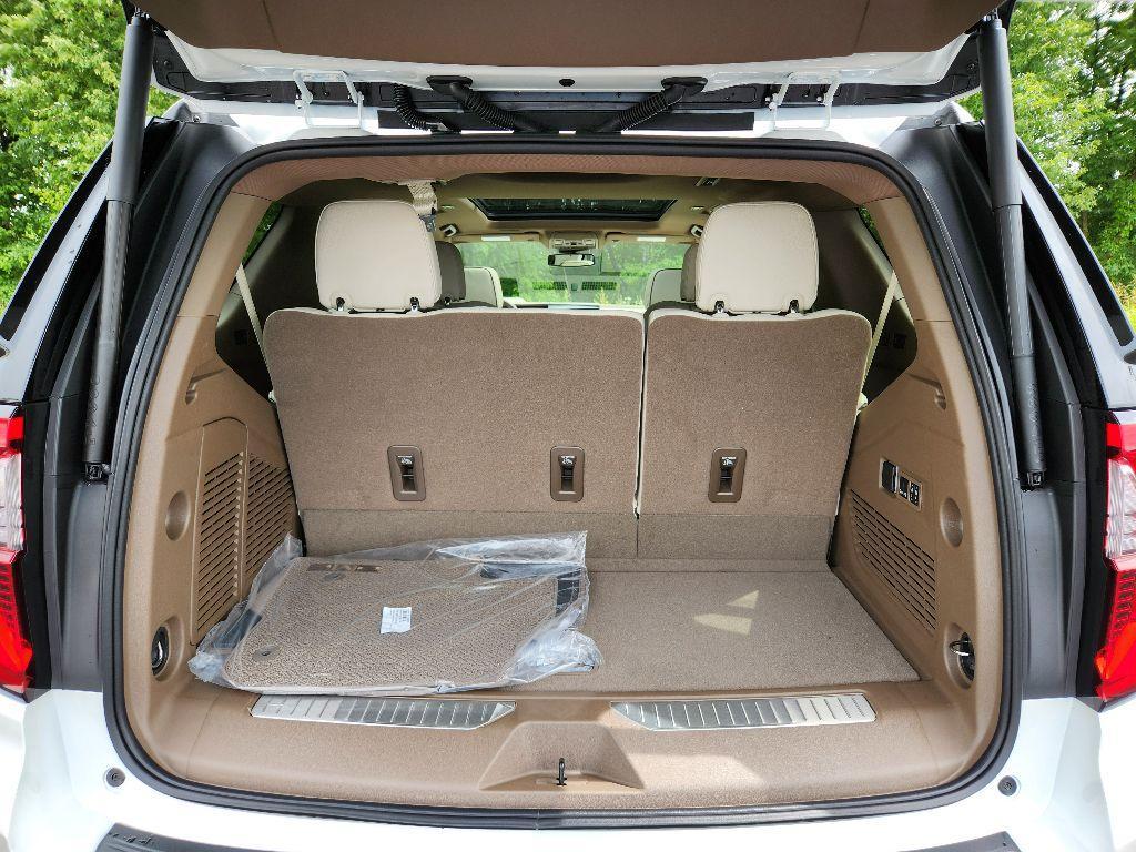 new 2025 GMC Yukon car, priced at $90,628
