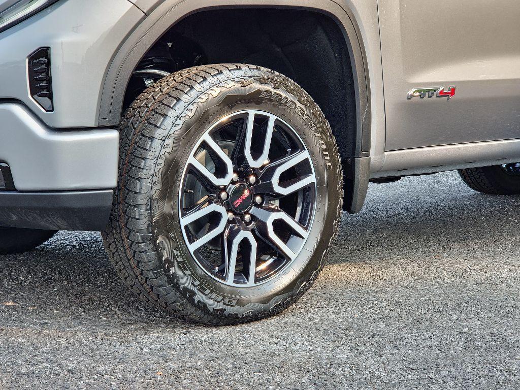 new 2025 GMC Sierra 1500 car, priced at $60,191
