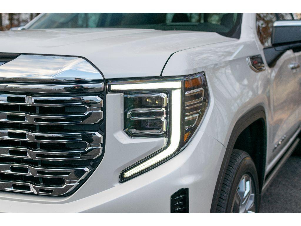 new 2025 GMC Sierra 1500 car, priced at $70,690