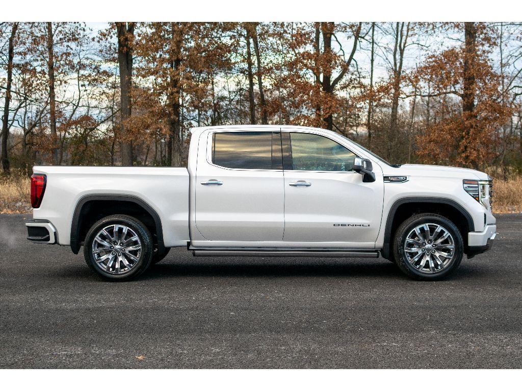 new 2025 GMC Sierra 1500 car, priced at $70,690