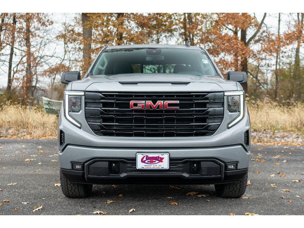 new 2025 GMC Sierra 1500 car, priced at $53,381