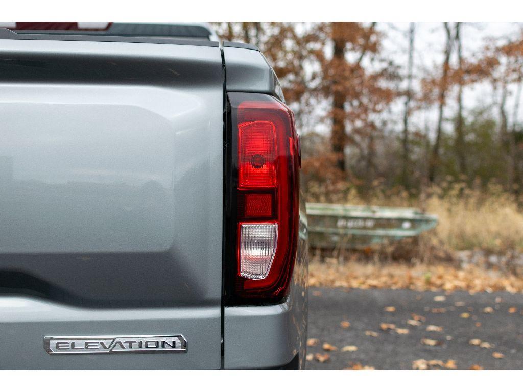 new 2025 GMC Sierra 1500 car, priced at $53,381