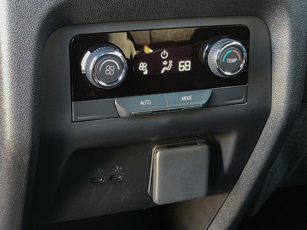 new 2025 Chevrolet Traverse car, priced at $44,980