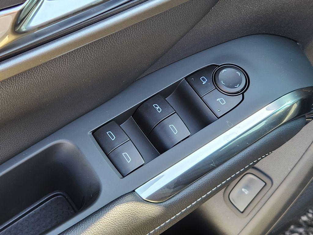 new 2025 Chevrolet Traverse car, priced at $44,980