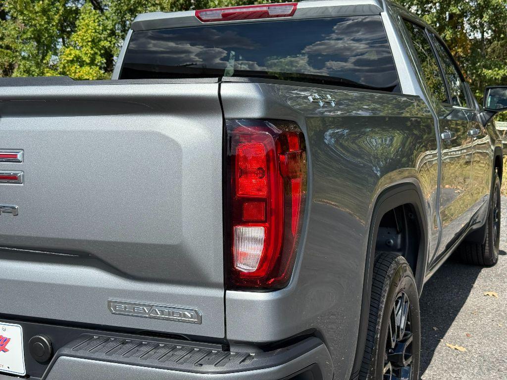 new 2026 GMC Sierra 1500 car, priced at $47,223
