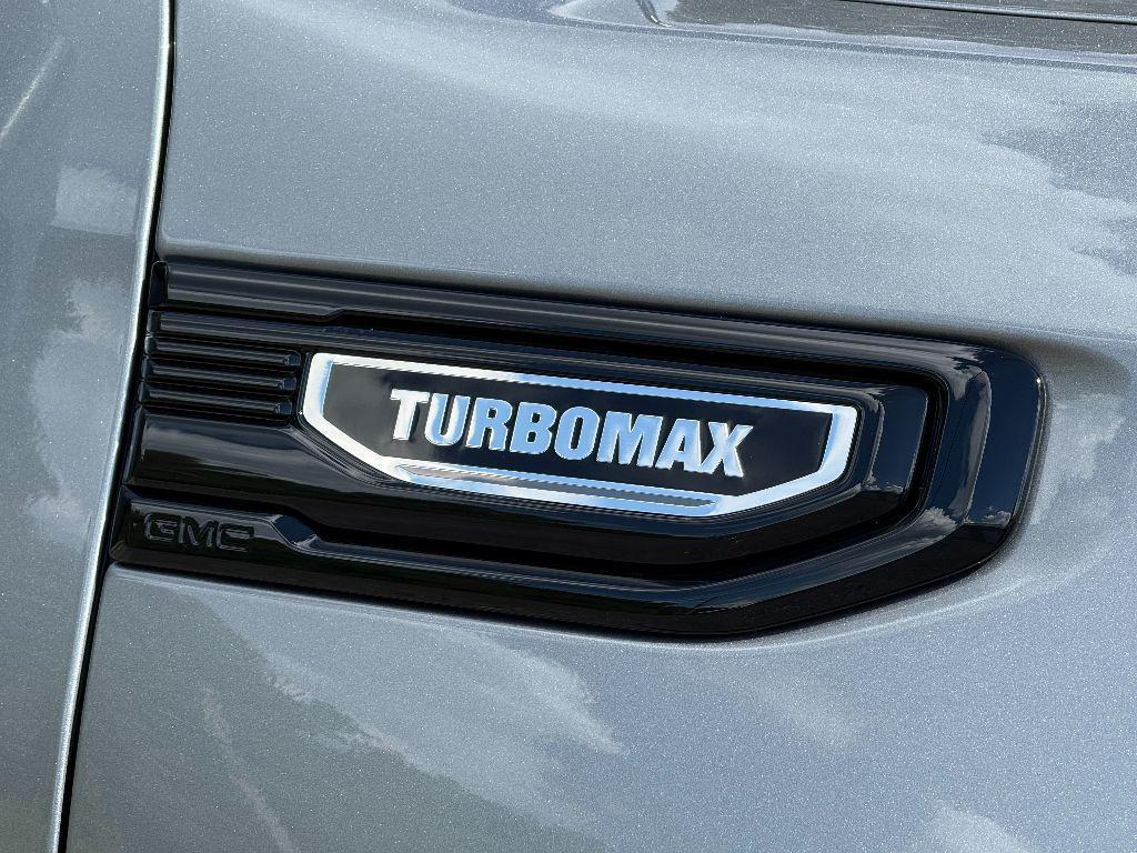 new 2026 GMC Sierra 1500 car, priced at $47,223