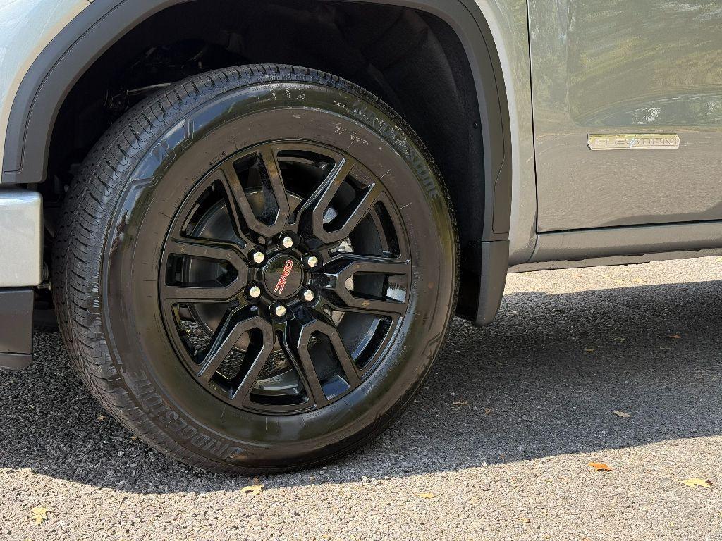 new 2026 GMC Sierra 1500 car, priced at $47,223