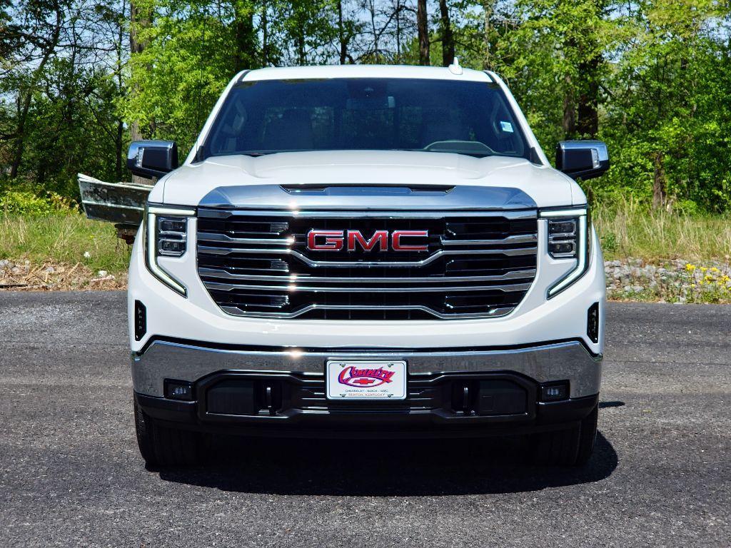 new 2025 GMC Sierra 1500 car, priced at $54,149