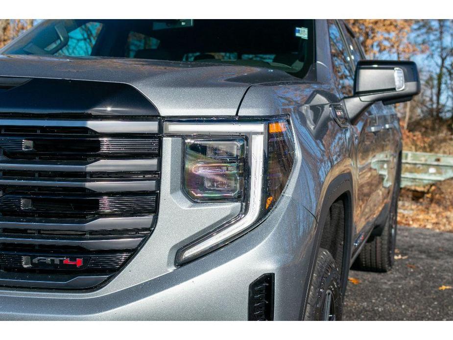 new 2025 GMC Sierra 1500 car, priced at $65,136