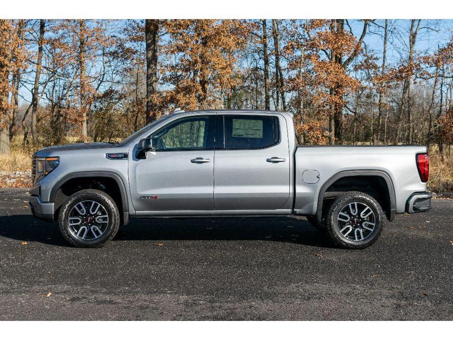 new 2025 GMC Sierra 1500 car, priced at $65,136