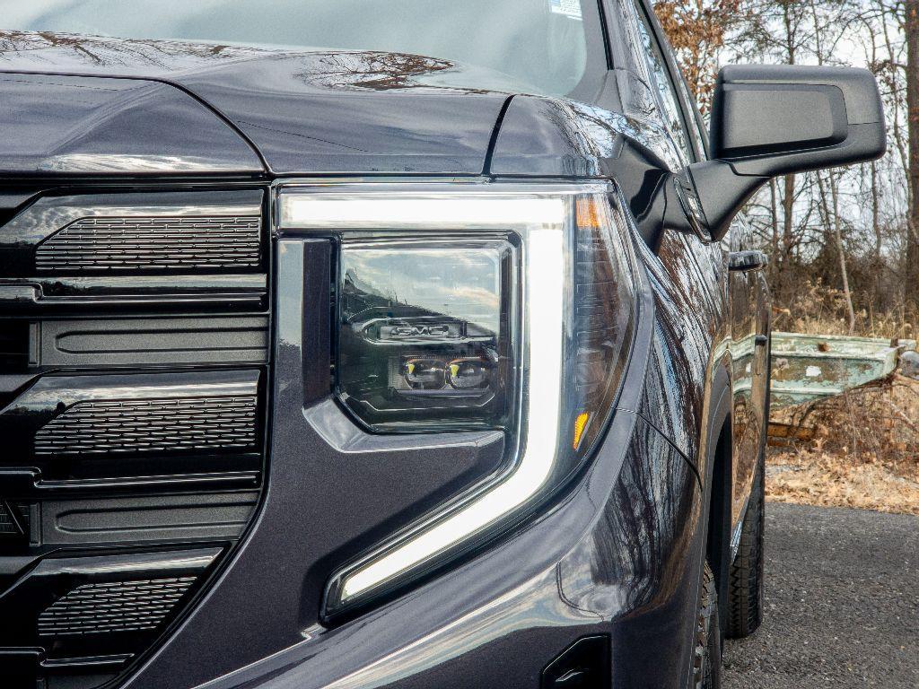 new 2025 GMC Sierra 1500 car, priced at $56,699