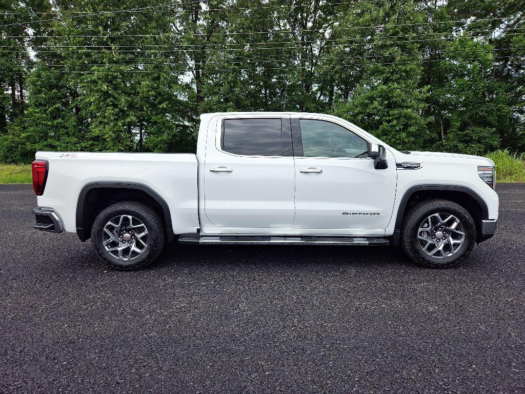 new 2025 GMC Sierra 1500 car, priced at $55,035
