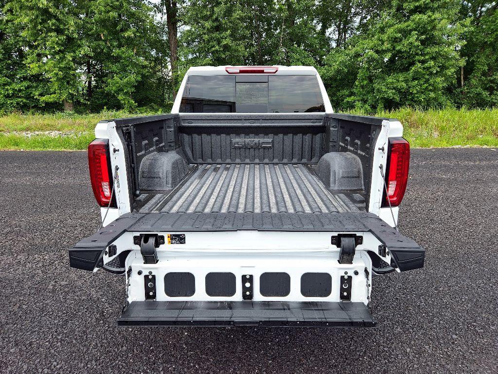 new 2025 GMC Sierra 1500 car, priced at $55,035