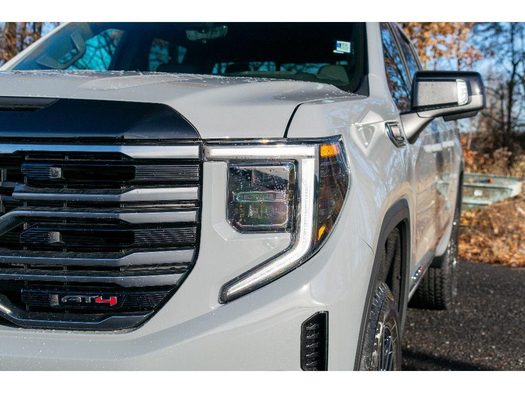 new 2025 GMC Sierra 1500 car, priced at $65,563