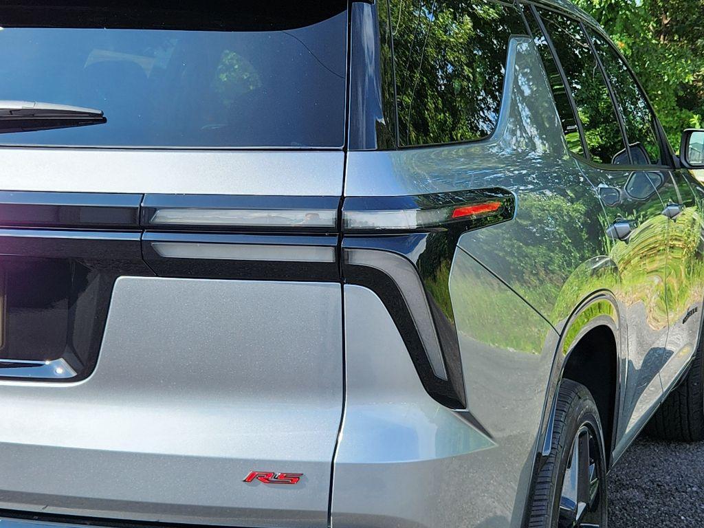 new 2025 Chevrolet Traverse car, priced at $59,609