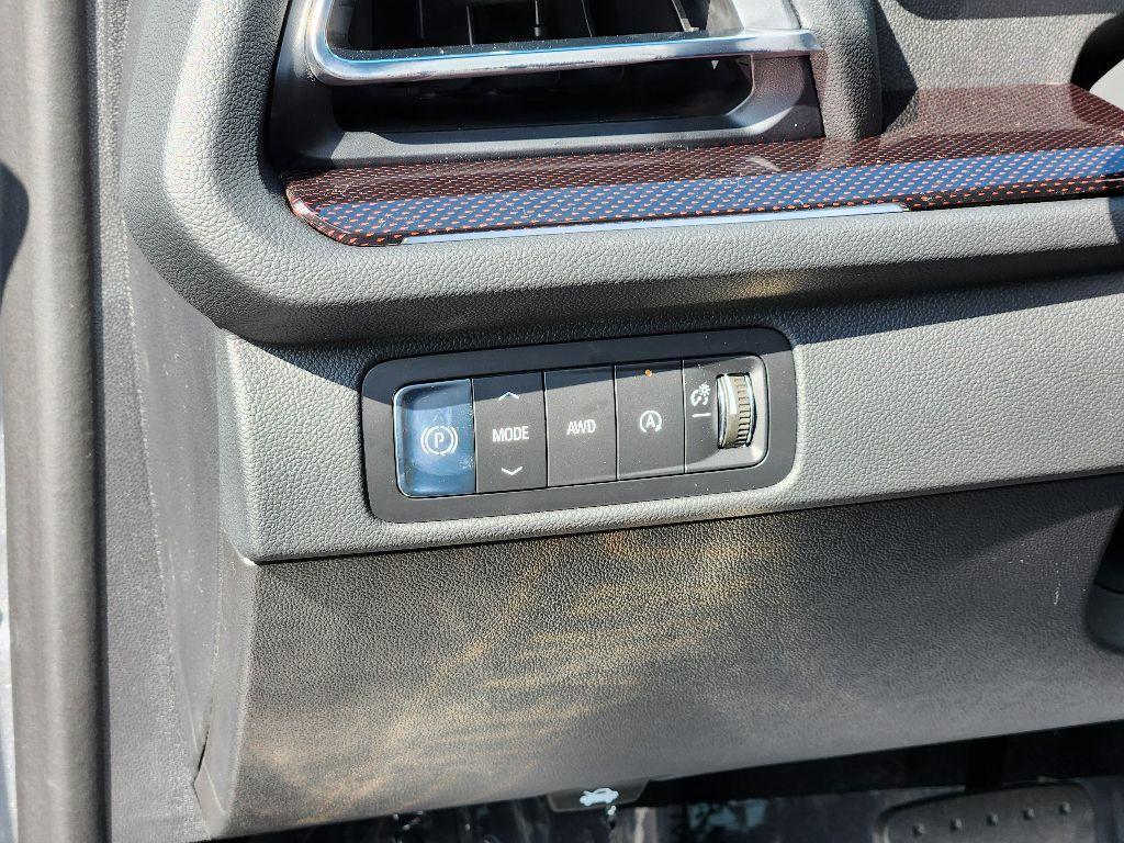 new 2025 Chevrolet Traverse car, priced at $59,609