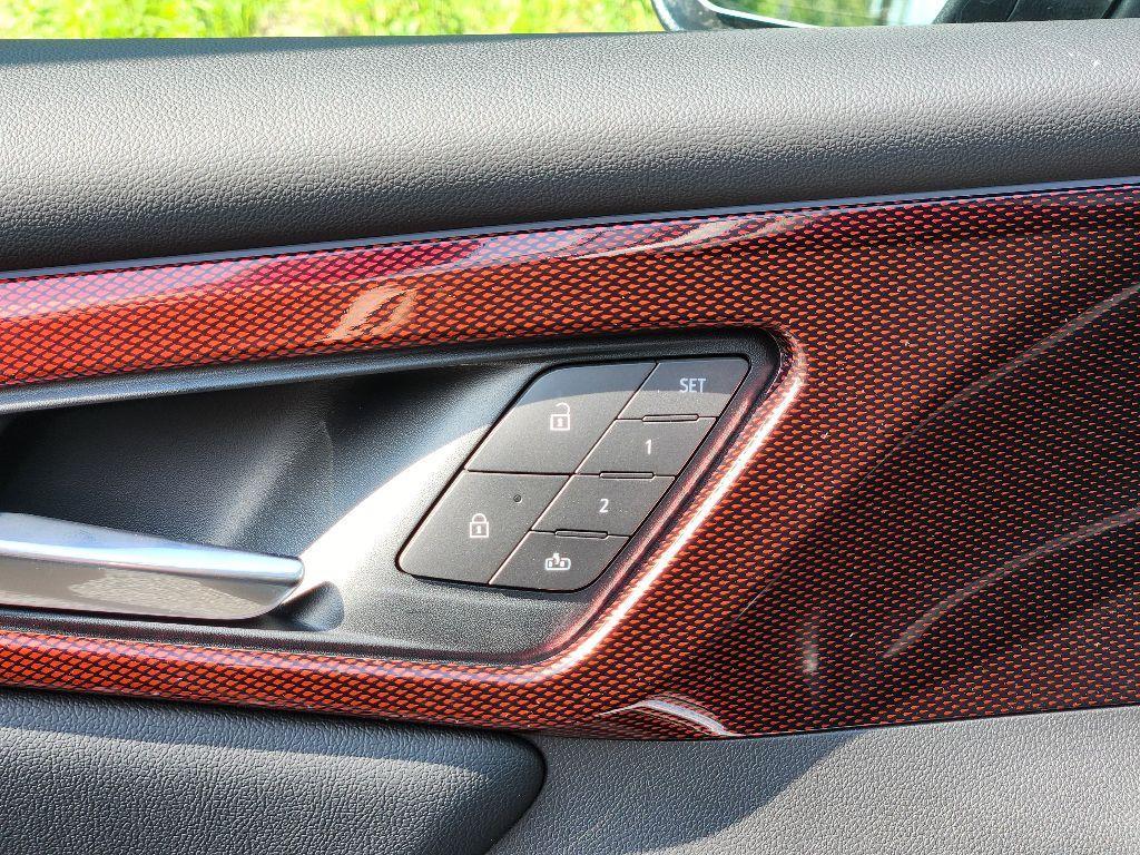new 2025 Chevrolet Traverse car, priced at $59,609