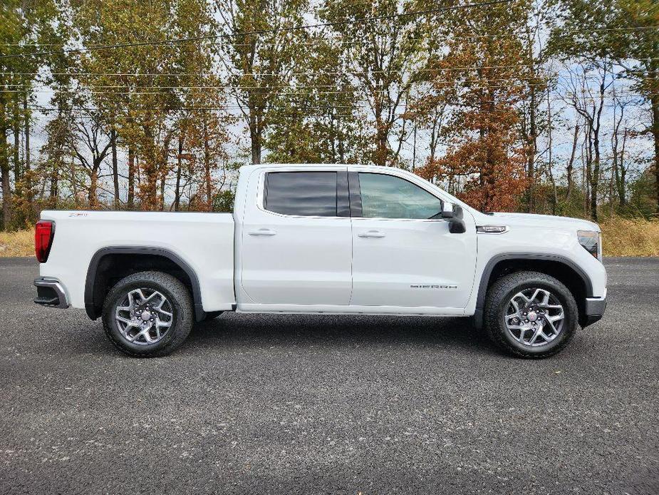 new 2025 GMC Sierra 1500 car, priced at $58,295