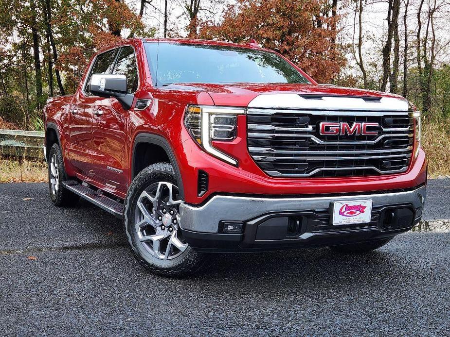 new 2025 GMC Sierra 1500 car, priced at $62,343