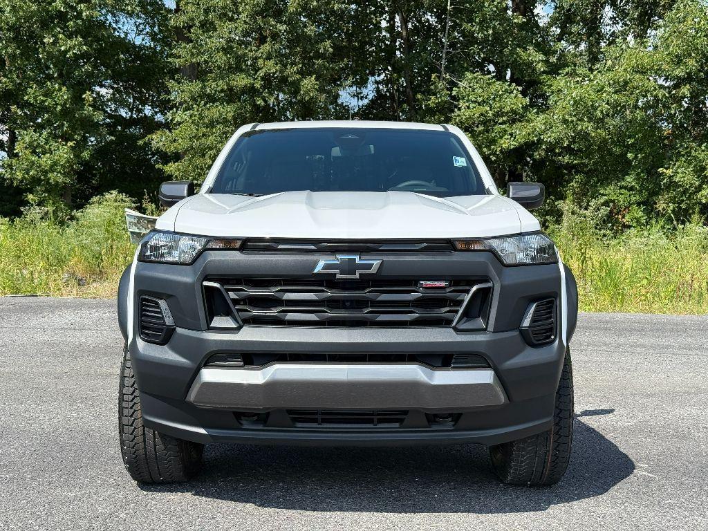 new 2025 Chevrolet Colorado car, priced at $45,495