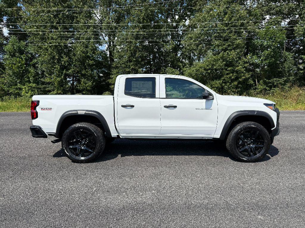 new 2025 Chevrolet Colorado car, priced at $45,495