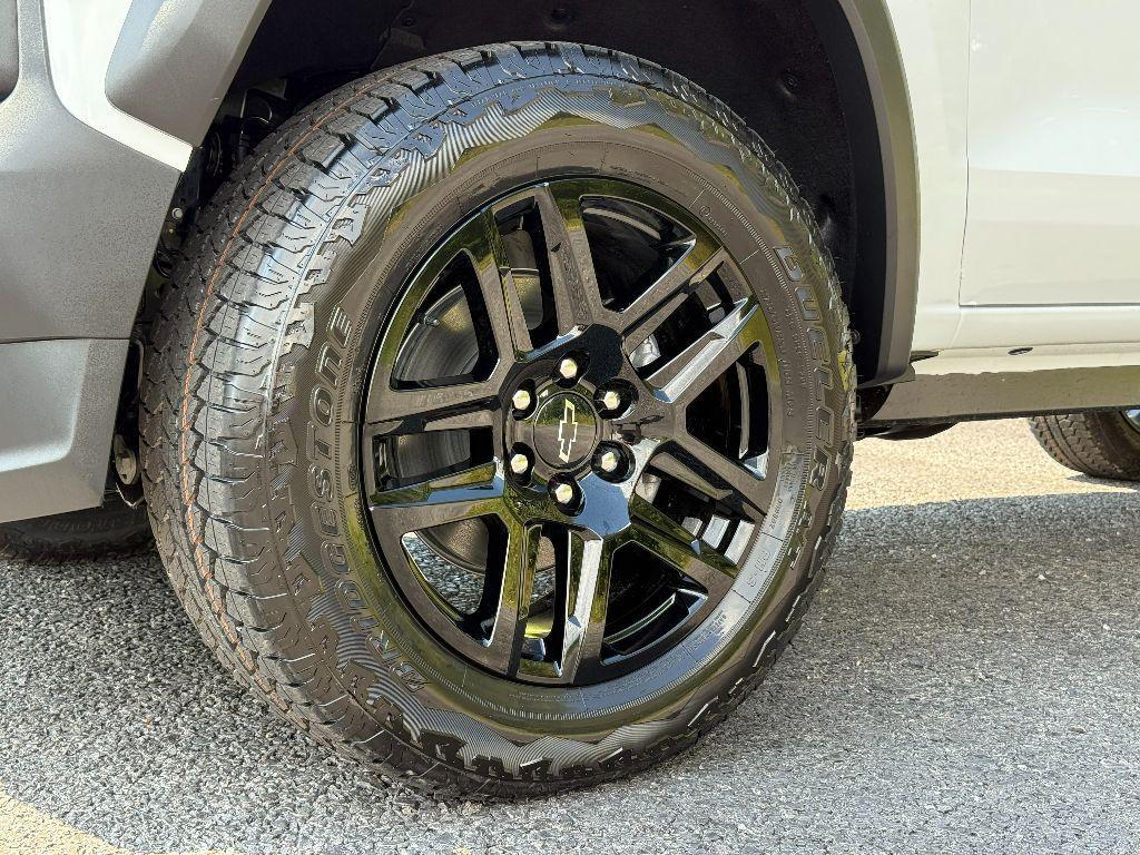 new 2025 Chevrolet Colorado car, priced at $45,495