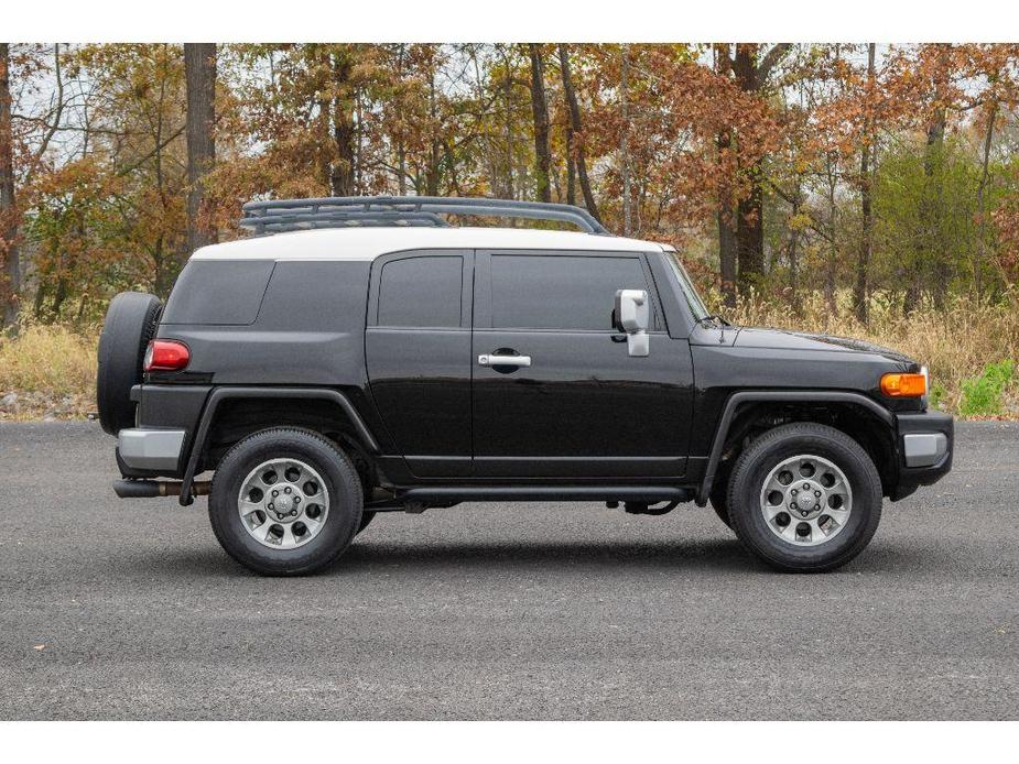 used 2012 Toyota FJ Cruiser car, priced at $26,150