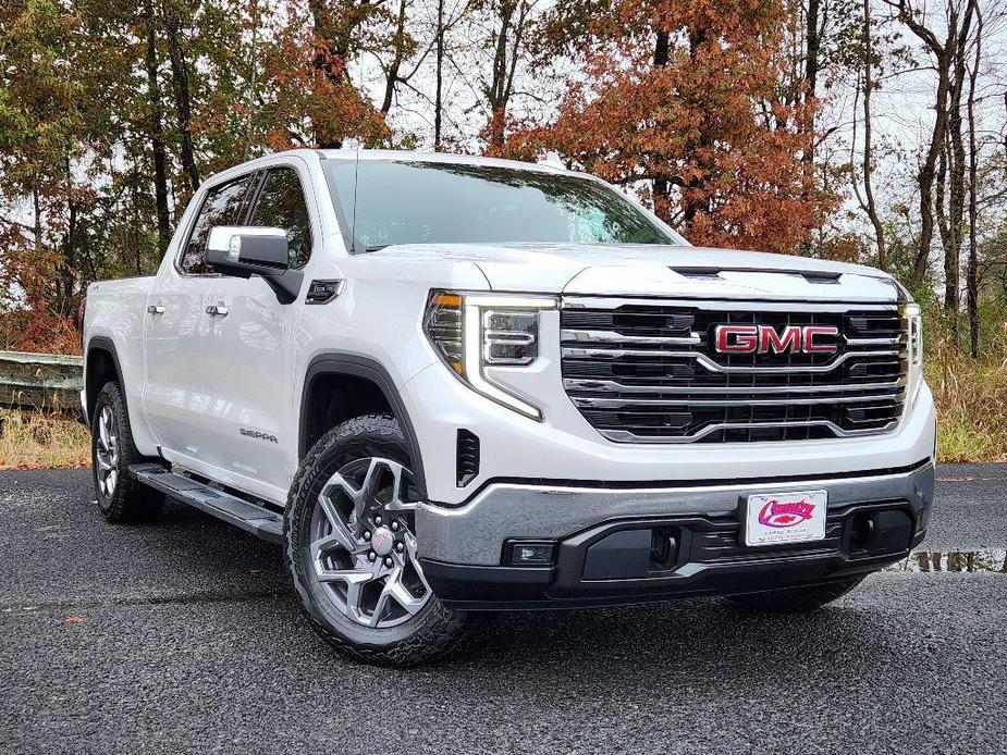 new 2025 GMC Sierra 1500 car, priced at $62,777