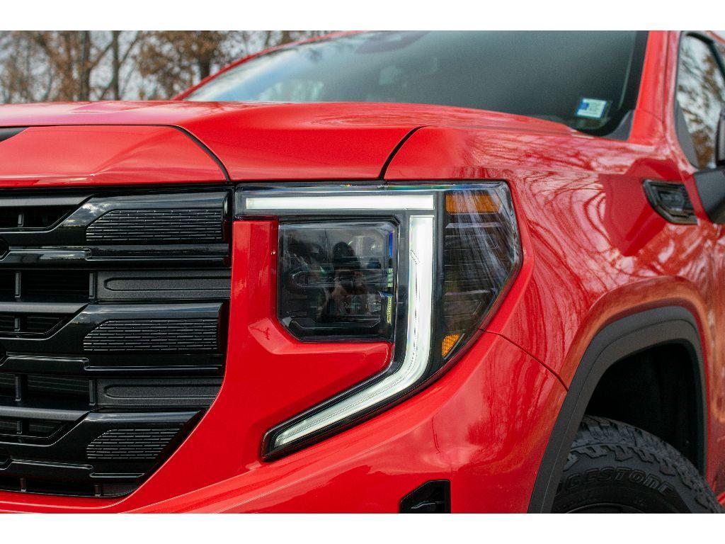 new 2025 GMC Sierra 1500 car, priced at $56,025