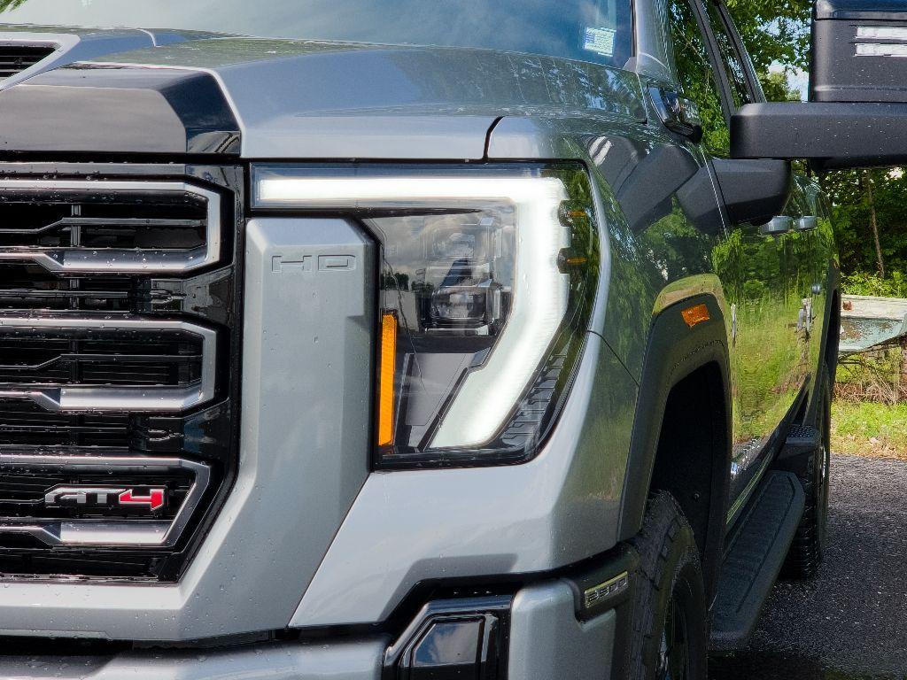 new 2025 GMC Sierra 2500 car, priced at $73,175