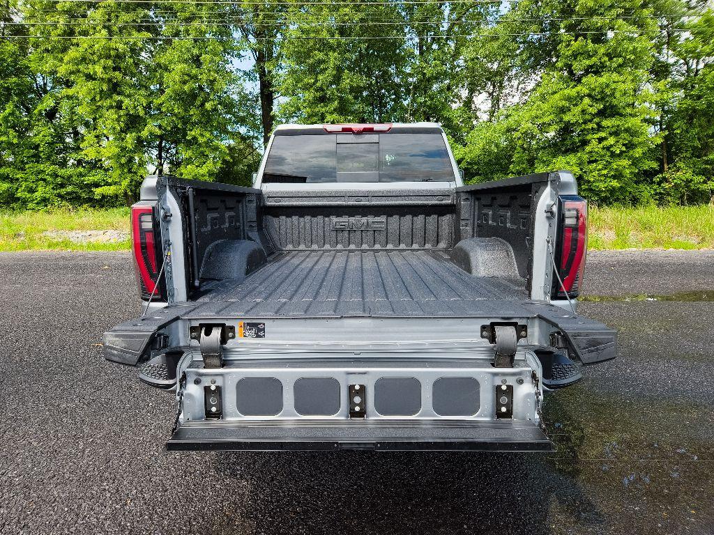 new 2025 GMC Sierra 2500 car, priced at $73,175