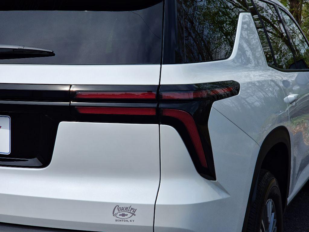 new 2025 Chevrolet Traverse car, priced at $47,729
