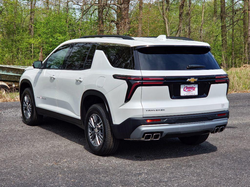 new 2025 Chevrolet Traverse car, priced at $47,729
