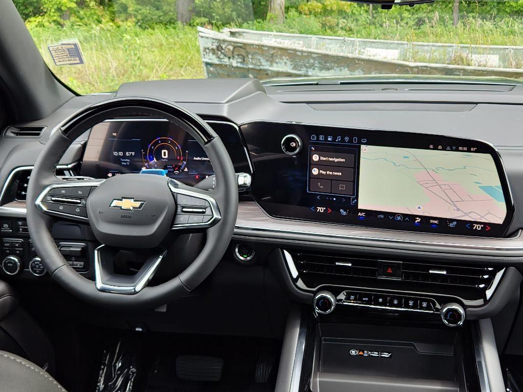 new 2025 Chevrolet Suburban car, priced at $77,554