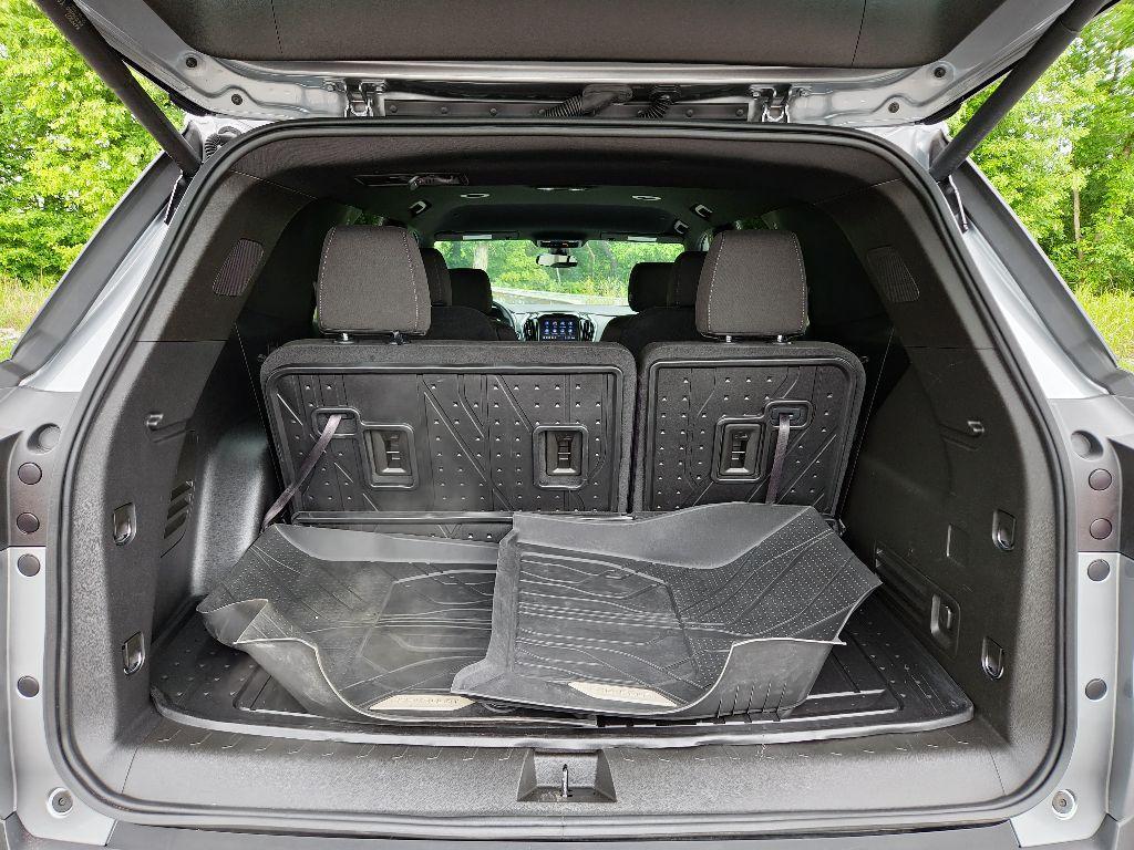 used 2023 Chevrolet Traverse car, priced at $33,500