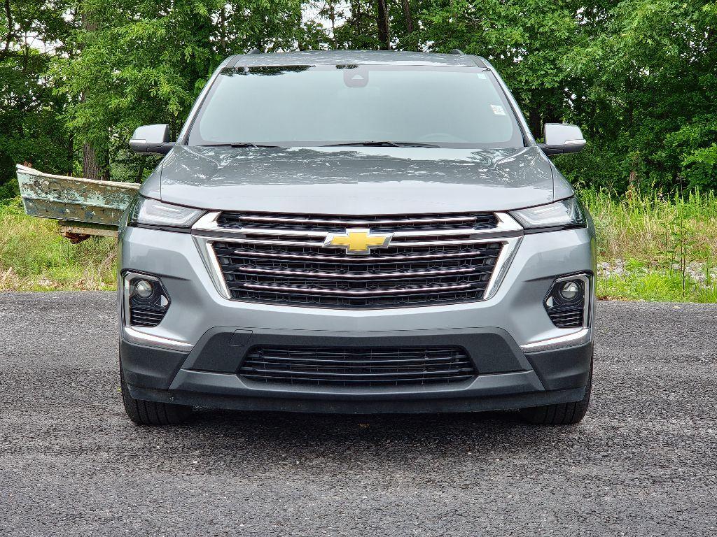 used 2023 Chevrolet Traverse car, priced at $33,500