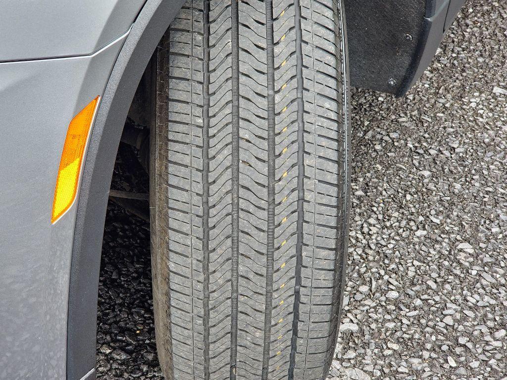 used 2023 Chevrolet Traverse car, priced at $33,500