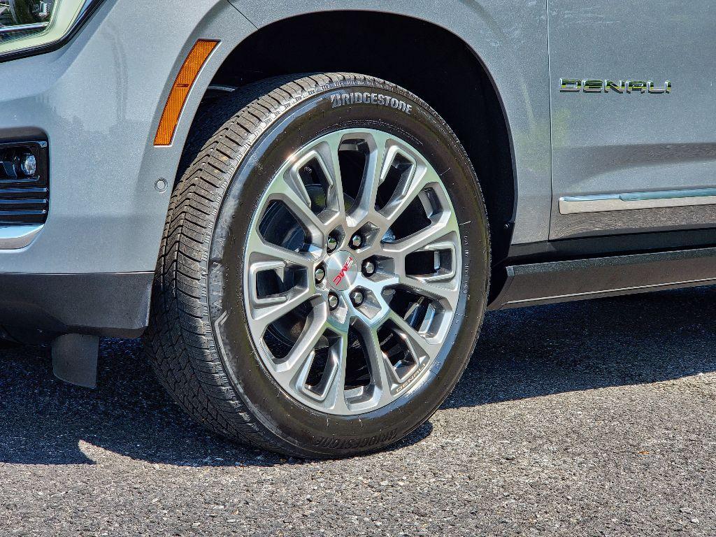new 2025 GMC Yukon car, priced at $85,171