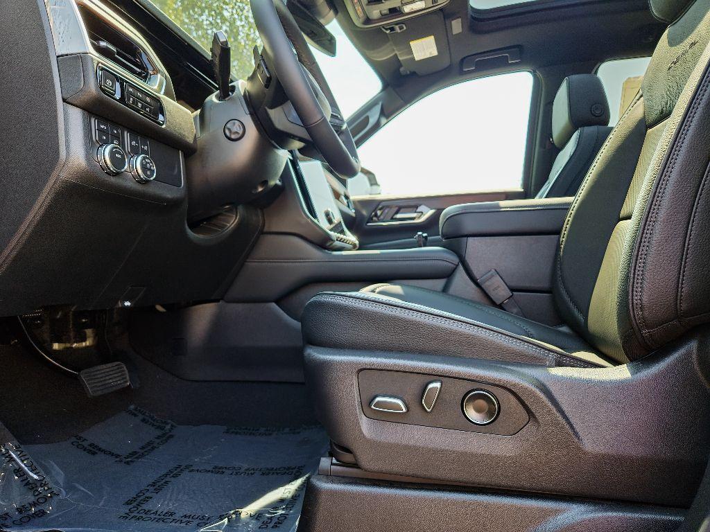 new 2025 GMC Yukon car, priced at $85,171